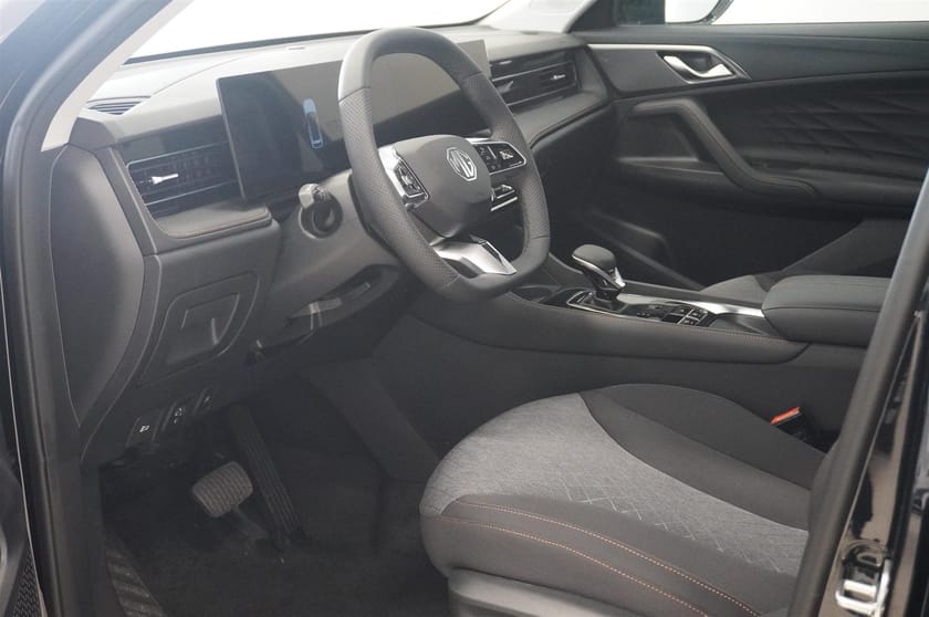 Bild 2 av MG HS PHEV Comfort 1.5T AT