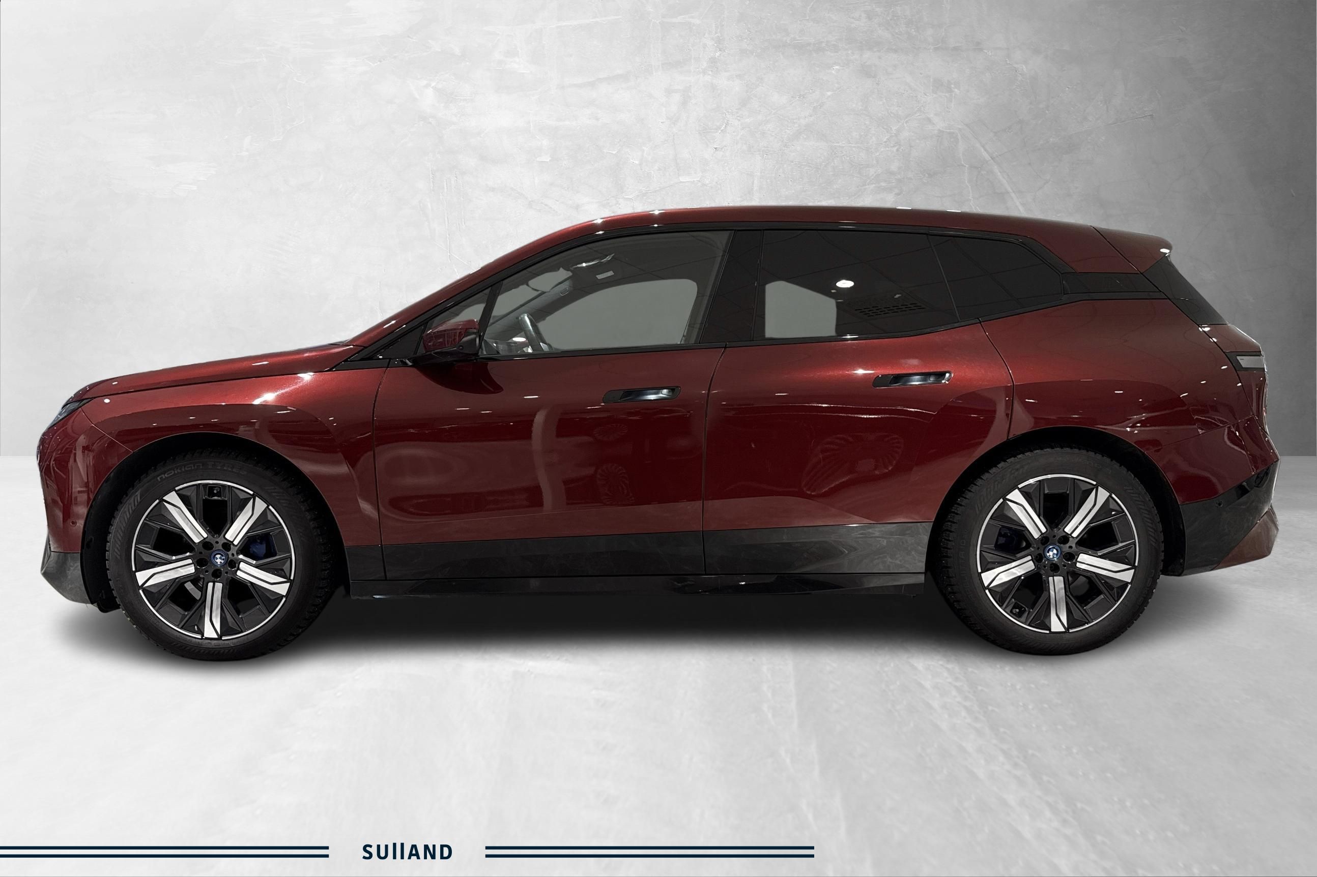 Thumnail bilde 1 av BMW iX xDrive50