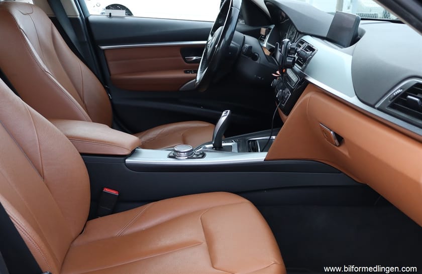 Bild 5 av BMW 330e Sedan 330 252hk Luxury Line Skinn Navi