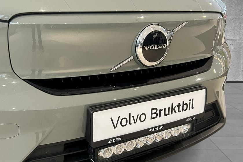 Bilde 3 av Volvo XC40 Recharge Single Motor 231Hk FWD Plus, LED Bar, Varmepumpe, Google Maps, app