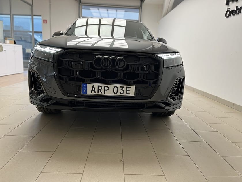 Bild 3 av Audi Q7 60 TFSI e quattro SUV 490 HK Selection/Black Carbon/Laser-Matrix