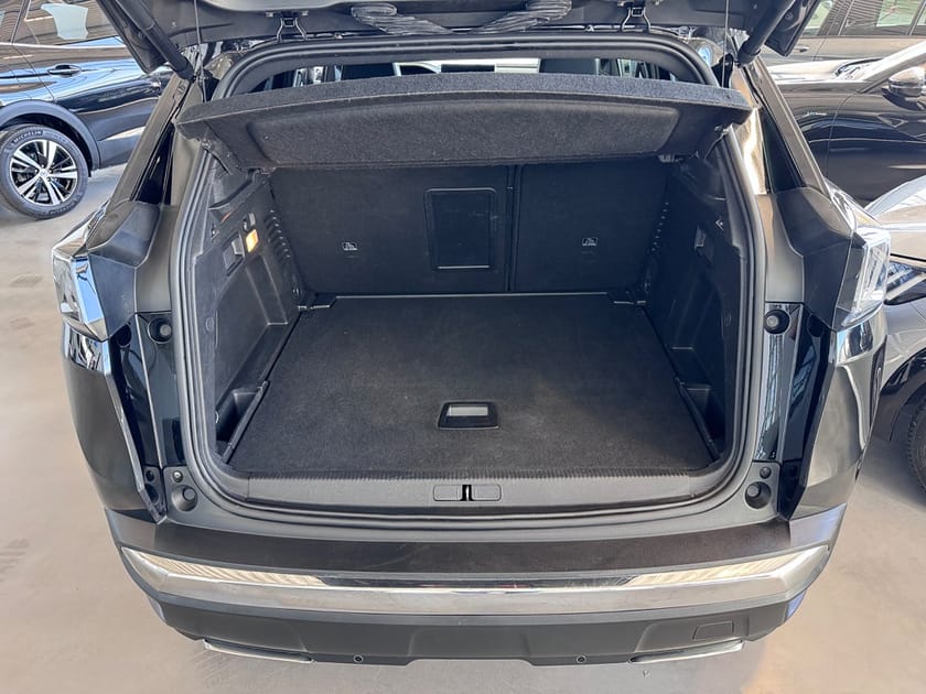 Bild 5 av Peugeot 3008 1.2 PureTech 130 hk GT | 360° | Adp farthållare | Navi