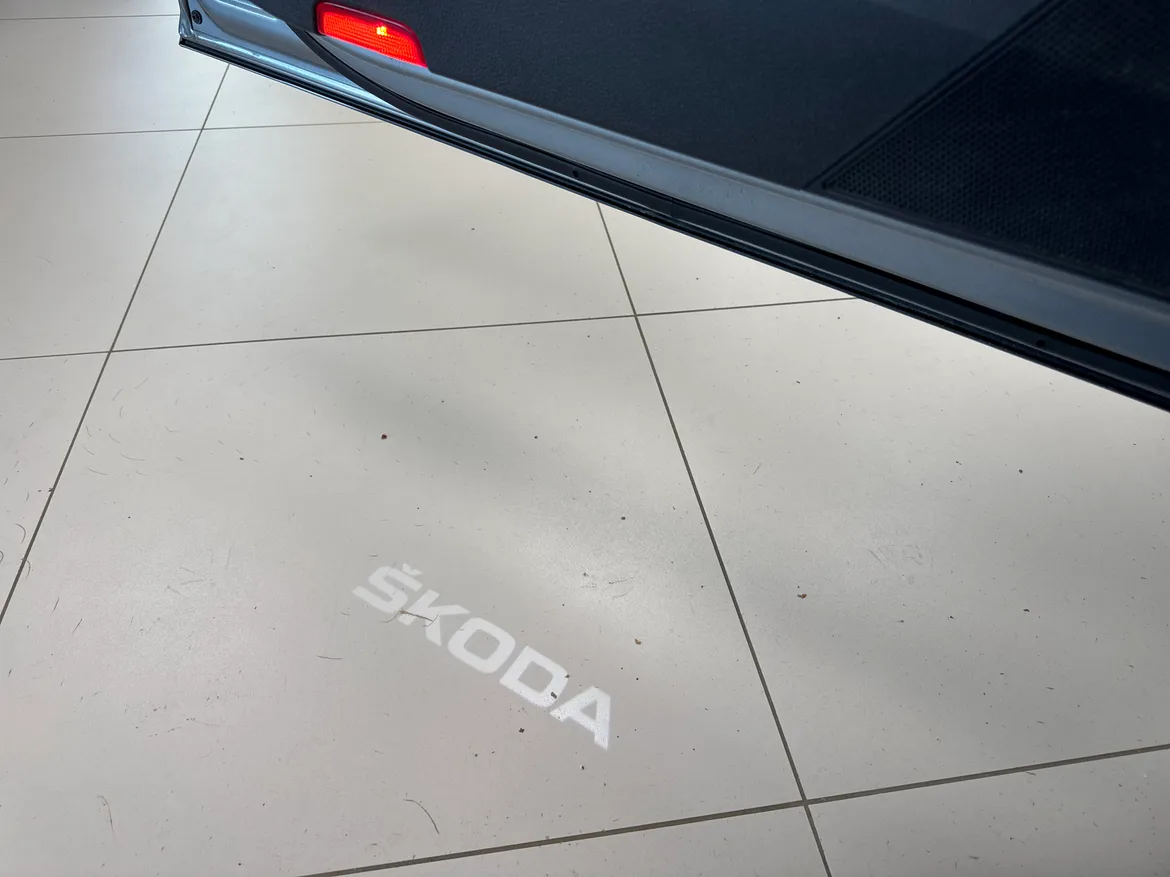 picture of a car
