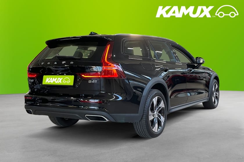 Bild 4 av Volvo V60 Cross Country B4 AWD Momentum Navi H/K VOC 197 hk