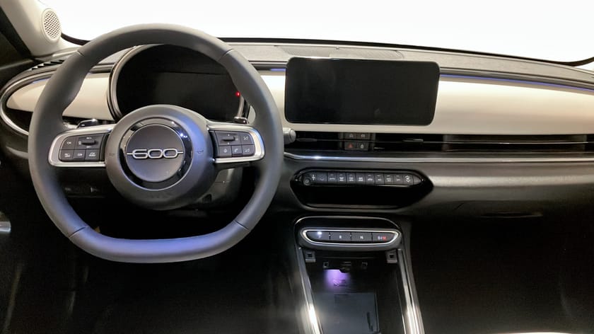 Bild 4 av Fiat 600 Hybrid LA PRIMA Demo