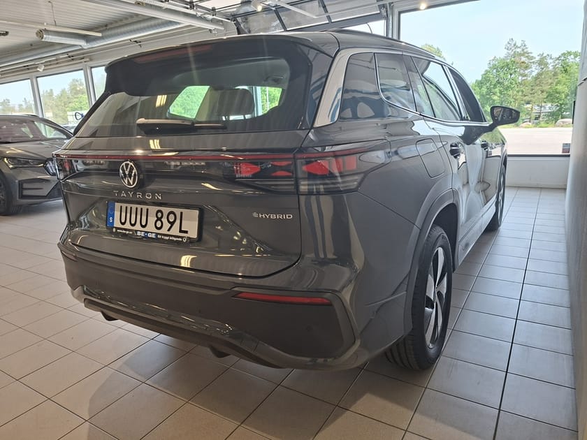 Bild 4 av Volkswagen Tayron eHybrid Life 204HK DSG Backkamera