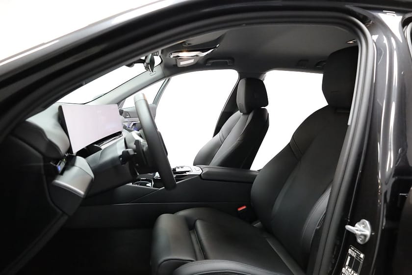 Bild 3 av BMW 530e xDrive Touring | Dragkrok | Fartpilot | 19"| HK | Drag