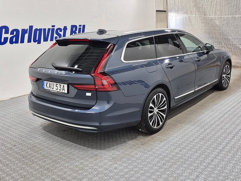 Bild 4 av Volvo V90 T6 Recharge Core Bright plug in AWD 350HK 4x4