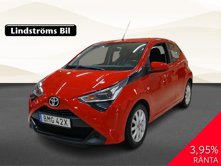 Bild 1 av Toyota Aygo 1,0 5D MAN X-PLAY VINTERHJUL