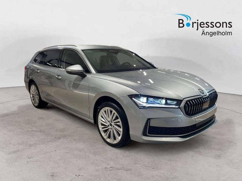 Bild 1 av Škoda Superb iV Kombi COMBI L&K 1,5 TSI 204 HK 6 VXL DSG