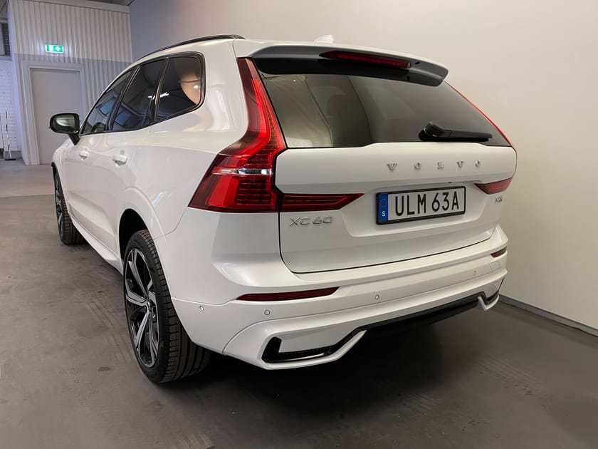 Bild 3 av Volvo XC60 T6 Ultra Dark / Dragkrok / Luftfjädring / 360 Kamera