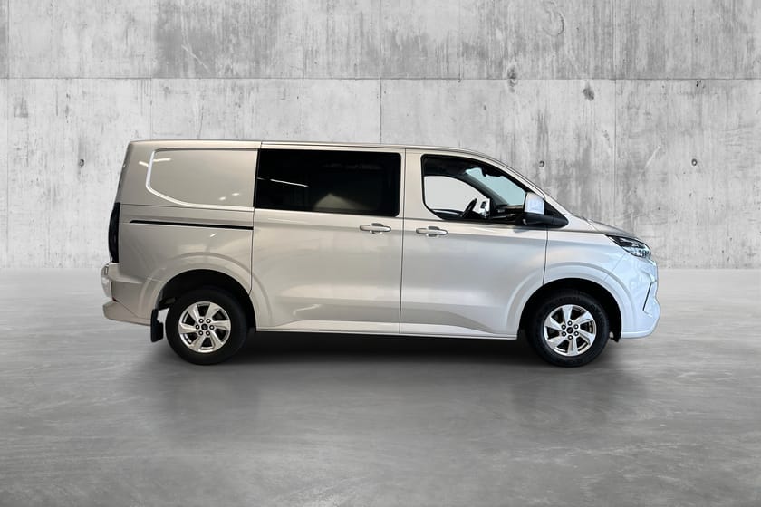 Bilde 4 av Ford Transit Custom 320 L1/170HK/AWD/Automat/Webasto/Takstativ