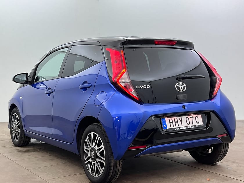 Bild 4 av Toyota Aygo 5-dörrar 1.0 VVT-i X-CLUSIV Delskinn Backkamera