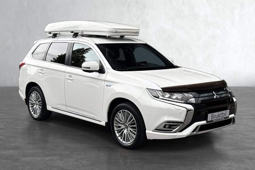 Bilde 3 av Mitsubishi Outlander PHEV Instyle+ / 4WD / Nybilgaranti / Plug-in / Lav km-stand