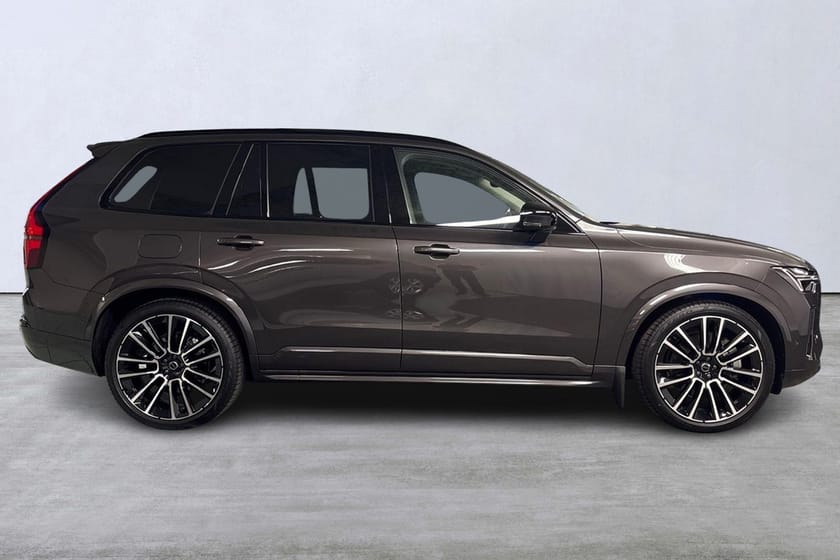 Bild 3 av Volvo XC90 T8 Ultra Dark (B&W, 22", Luftfjädring)