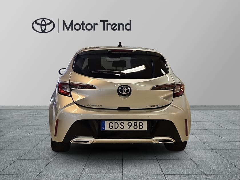 Bild 5 av Toyota Corolla Hybrid 2,0 5D EXECUTIVE MÖRK INRED PANOSO