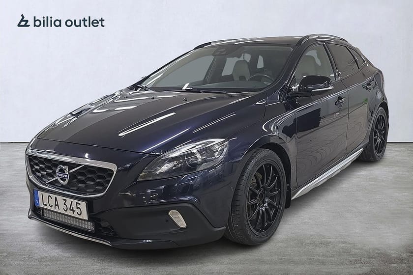 Bild 1 av Volvo V40 Cross Country D4 Summum BE PRO Panorama Skinn Värmare Navigation