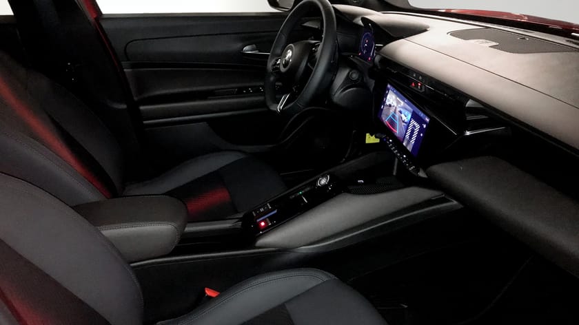 Bild 3 av Alfa Romeo Junior Ibrida 1.2T Speciale Tecnica PL Fr 4695Kr/mån