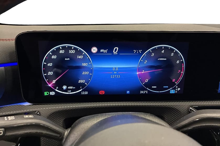 Bild 5 av Mercedes-Benz CLA 200 Shooting Brake AMG Drag Panorama Distronic Keyless