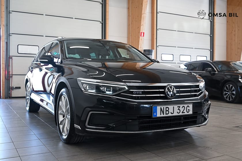 Bild 3 av Volkswagen Passat Sportscombi GTE Executive Kamera Drag Värmare IQ 218hk