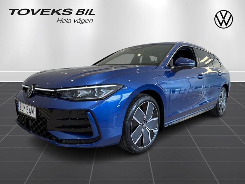 Bild 1 av Volkswagen Passat Variant eHybrid R-LINE 272hk|DRAG|VÄRM|PHEV PLUS