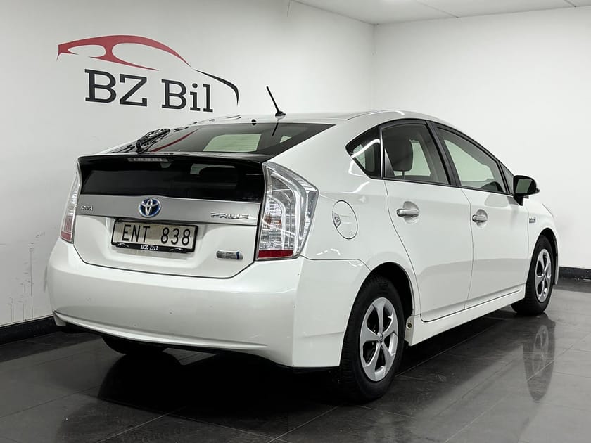 Bild 5 av Toyota Prius Plug-in Hybrid 1.8 CVT Navi Kamera Head up display