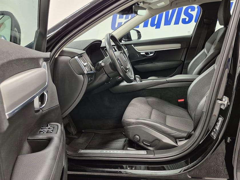 Bild 2 av Volvo V90 AWD B4 MILDHYBRID 197HK 4x4 Advanced