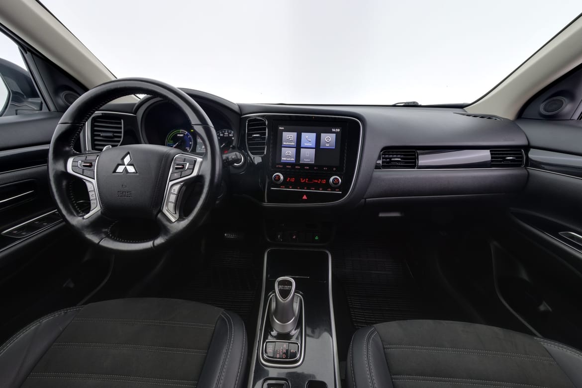 Mitsubishi Outlander 2020 - miniatyr 10