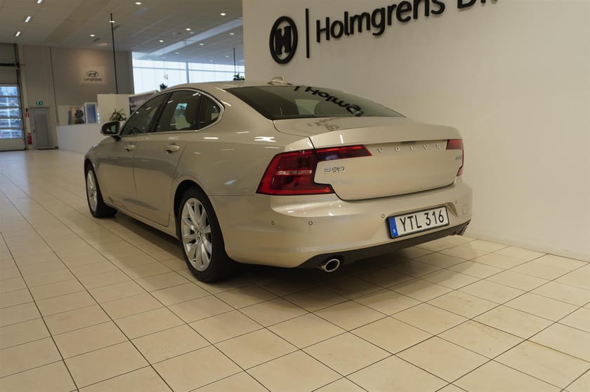 Bild 5 av Volvo S90 D4 AWD Momentum Plus Navi VoC Drag