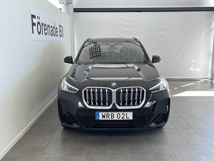 Bild 2 av BMW X1 sDrive18i 4,95 ränta M Sport Drag Rattvärme Sportstol