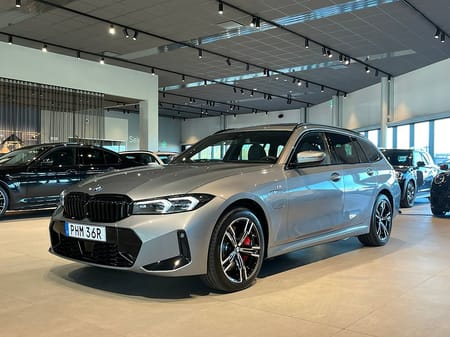 BMW 330e xDrive Touring