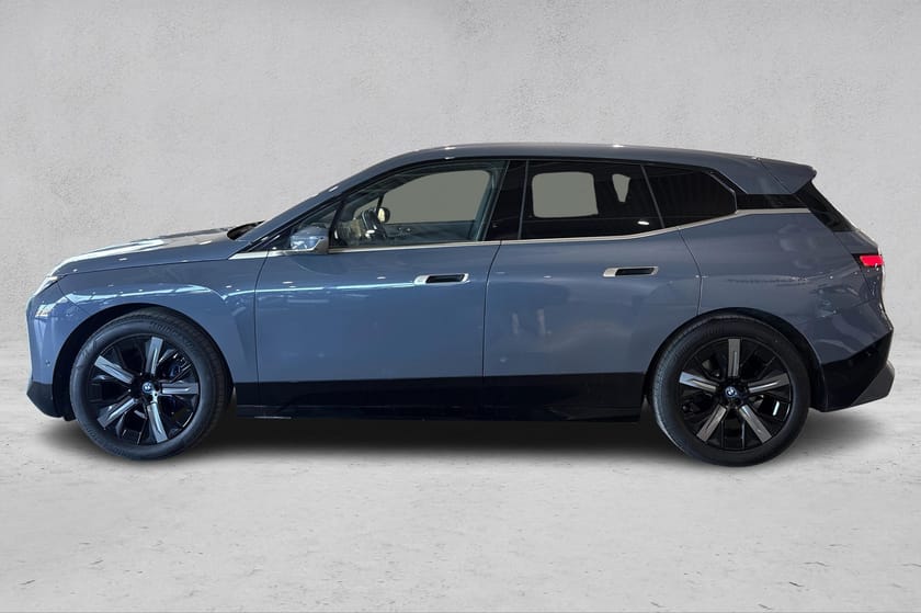 Bilde 2 av BMW iX xDrive40 iX40 Fully Charged Massasje Setevent Skinn Pano H/K