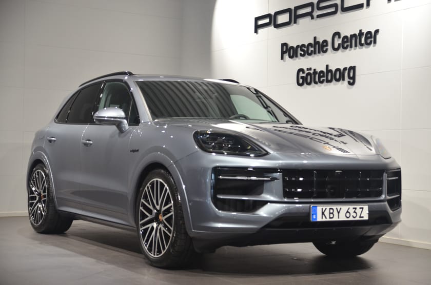 Bild 2 av Porsche Cayenne S E-Hybrid Black Edition / Omg. leverans