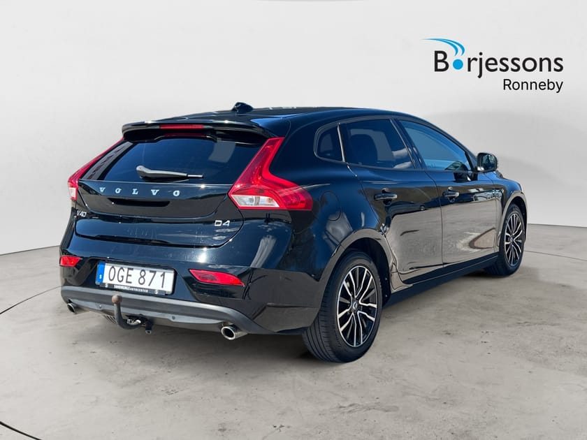 Bild 3 av Volvo V40 D4 AWD GEARTRONIC 190hk Drag