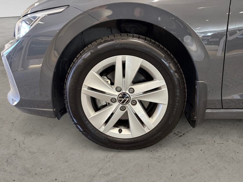 Bild 4 av Volkswagen Golf Sportscombi 1.5 eTSI 150 HK D