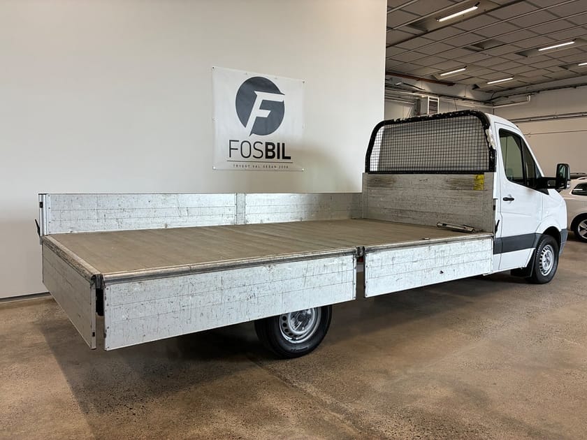 Bild 3 av Volkswagen Crafter Chassi 35 2.0 TDI Dragvikt 2000kg Lastvikt 1180kg SoV