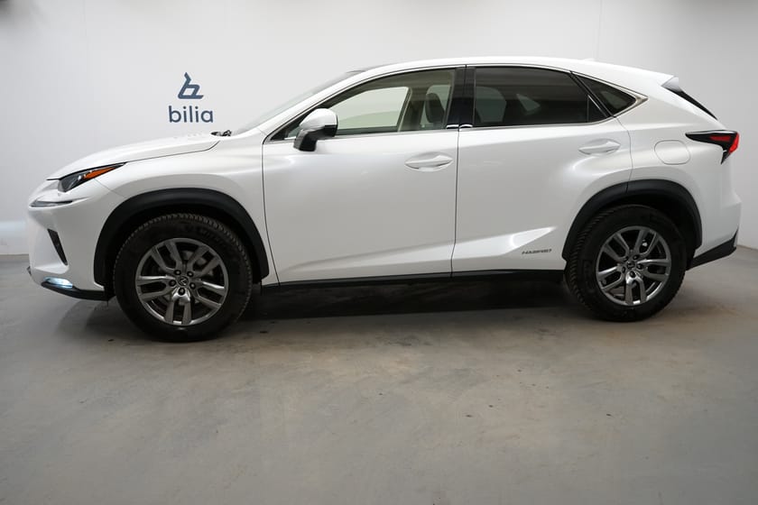 Bild 2 av Lexus NX 300h AWD Executive, Glastak, Nav