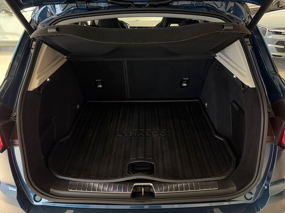 Lynk & Co 01 2022 - miniatyr 17