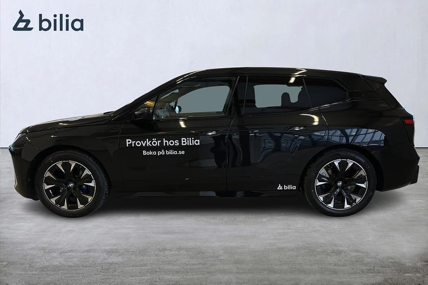 Bild 3 av BMW iX xDrive60 Fully Charged M Sport Edition Panorama Drag