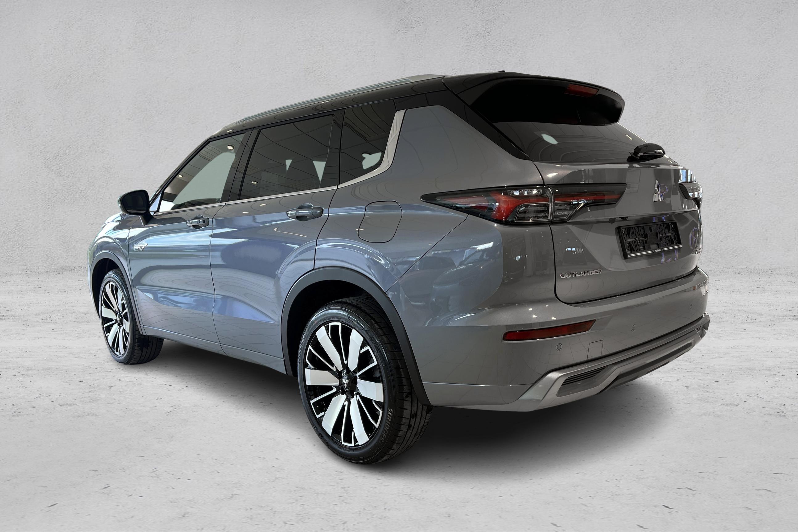 Thumnail bilde 2 av Mitsubishi Outlander PHEV