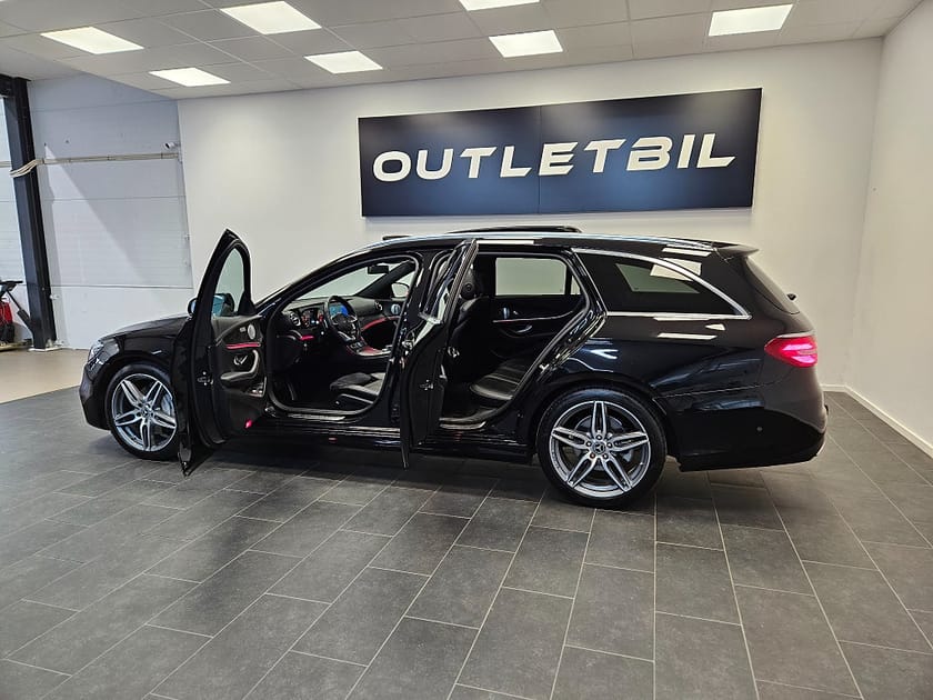 Bild 4 av Mercedes-Benz E 220 T d 4MATIC AMG Panorama Värmare Burmester Navi Drag