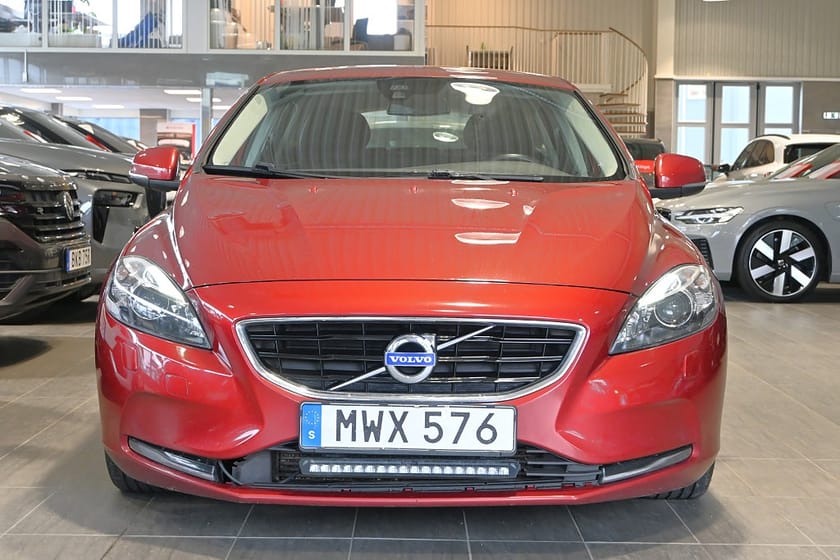 Bild 5 av Volvo V40 D2 Momentum Kamrem bytt Årsskatt 1103kr