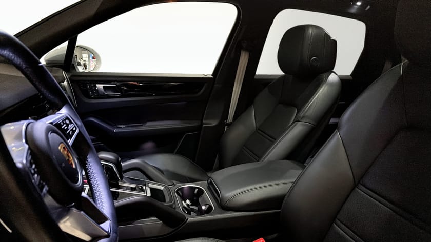 Bild 5 av Porsche Cayenne E-Hybrid - Platinum Edition