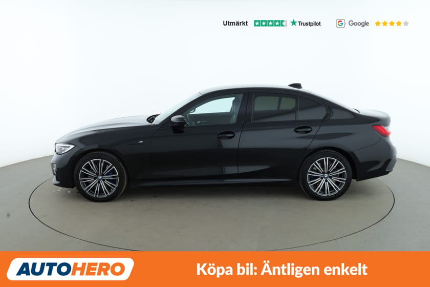 Bild 2 av BMW 330e Sedan M Sport / CarPlay, Rattvärme, PDC