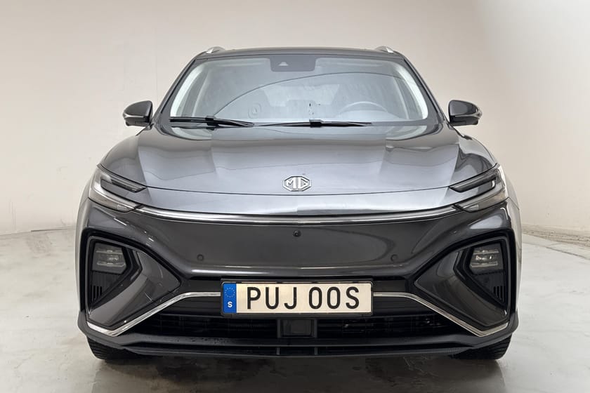 Bild 5 av MG Marvel R (180hk) Helläder Backkamera