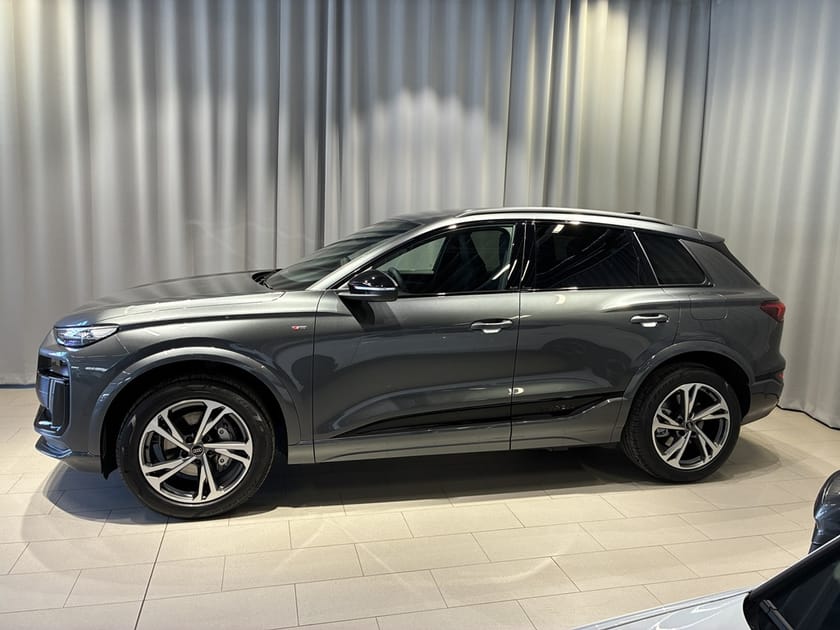 Bild 2 av Audi Q6 e-tron quattro SUV *2026