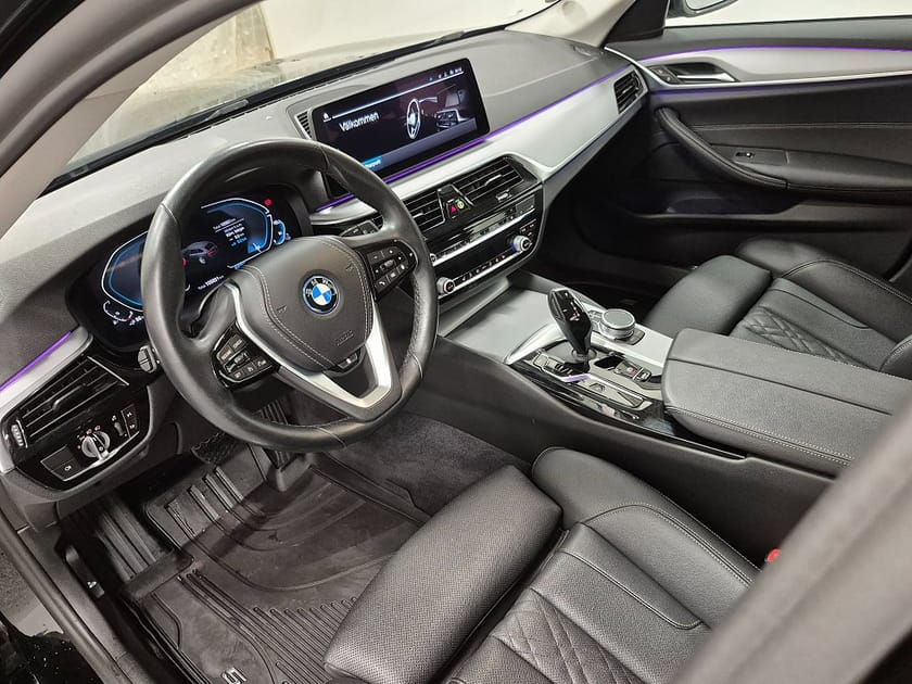 Bild 2 av BMW 530e xDrive Touring Plug in 292HK 4x4 Läder