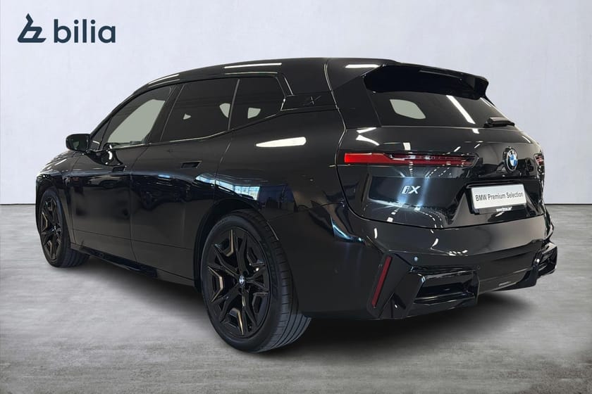 Bild 2 av BMW iX xDrive60 Charged M-sport | Drag | H&K | Head-up | 22"