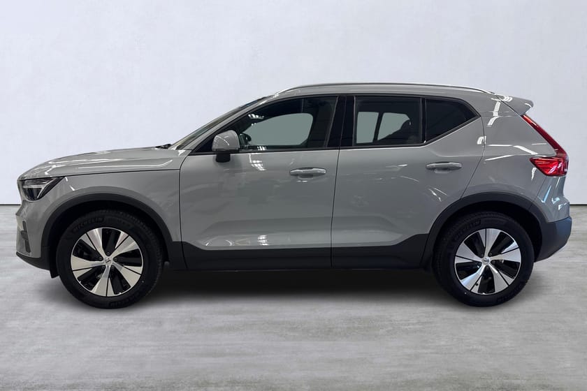Bild 2 av Volvo XC40 B4 FWD Bensin Core