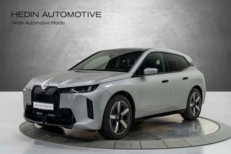 BMW iX xDrive60